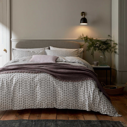 Rea Bedding in Heather